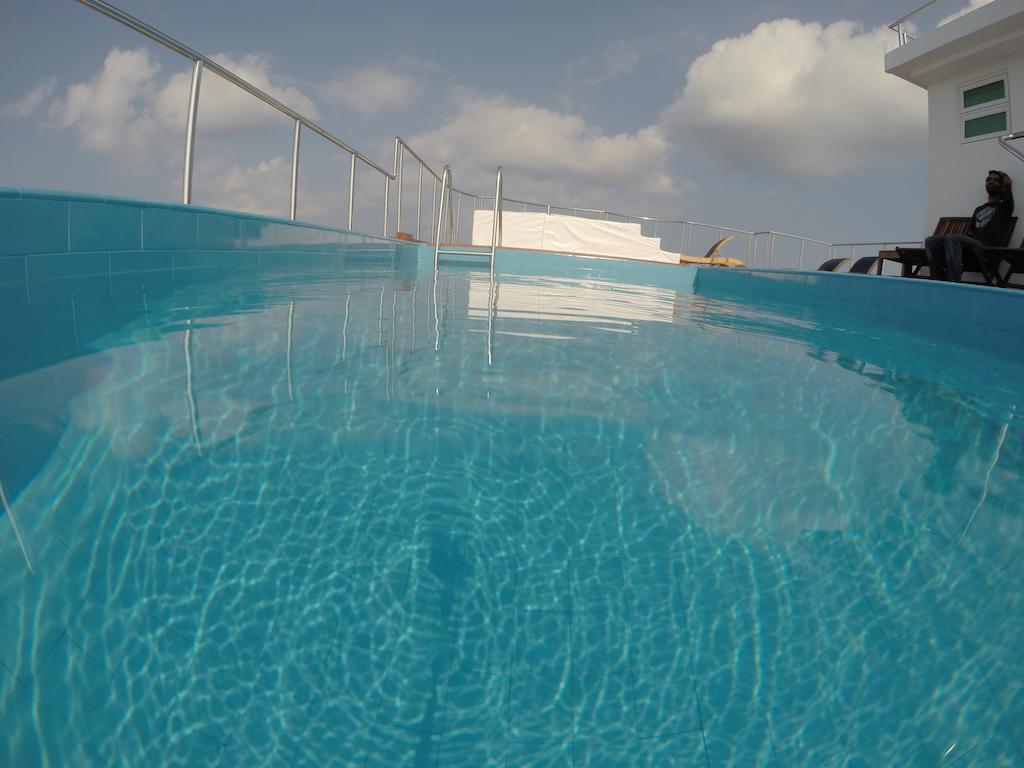 Airport Beach Hotel Hulhumalé Exterior foto